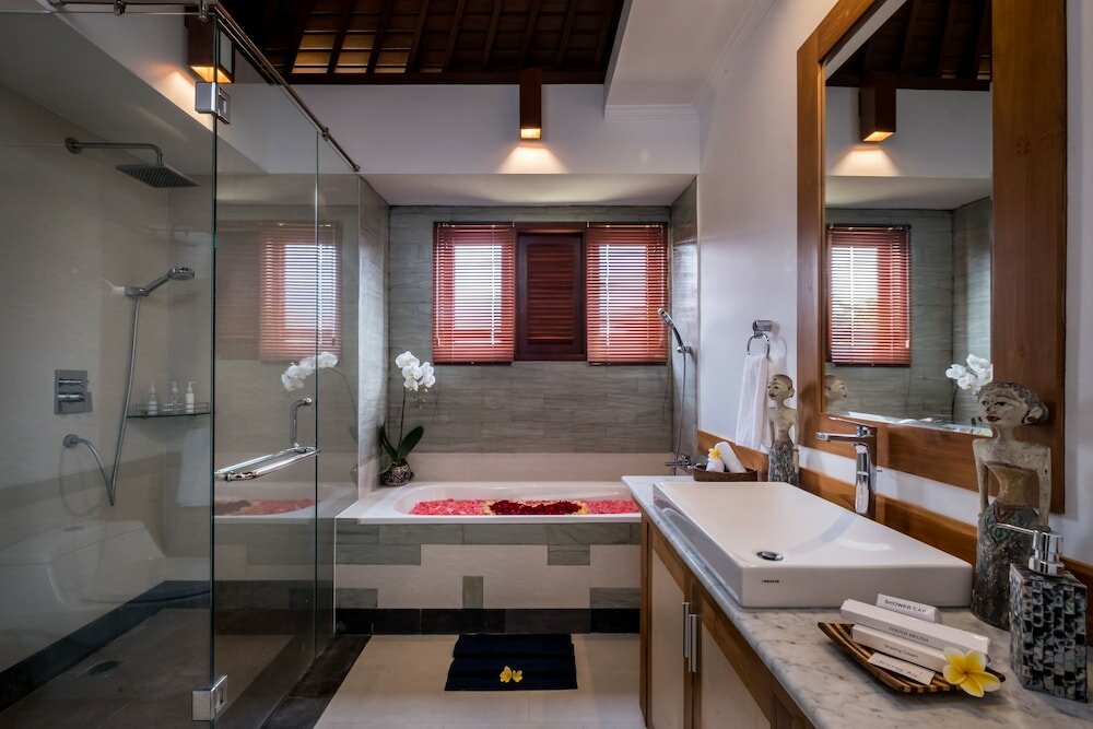 Фото Puri Galih Villa