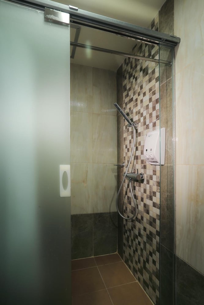 Фото Transera Hotel Pontianak