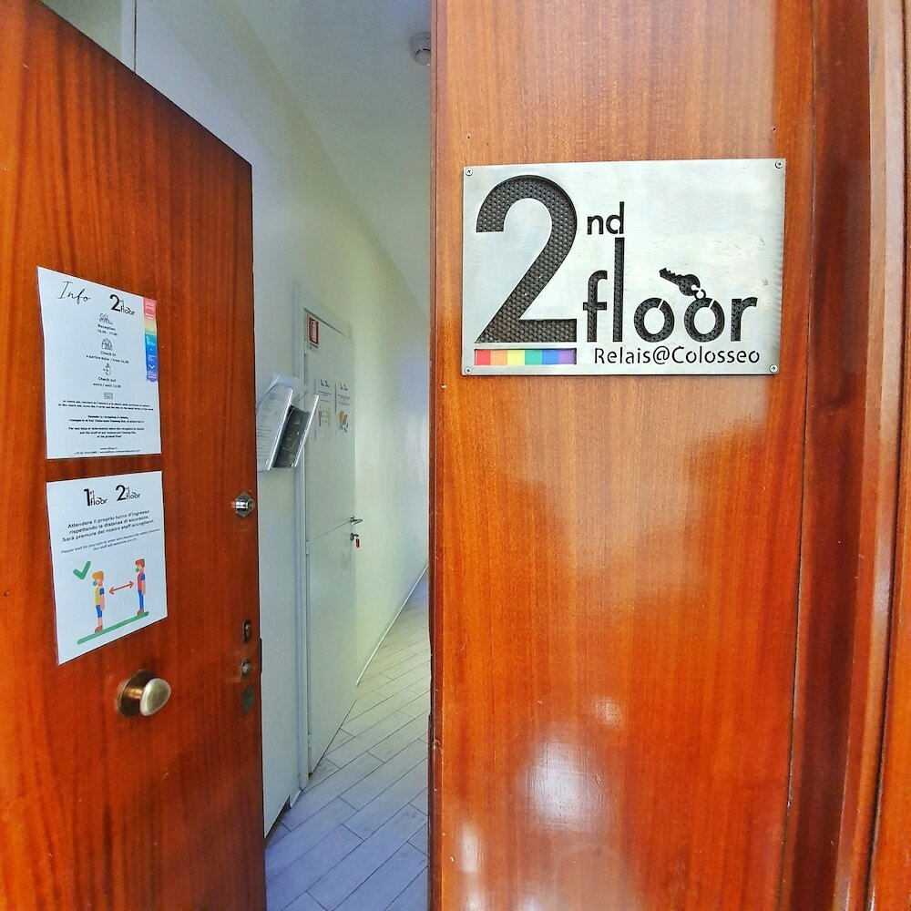 Фото First Floor