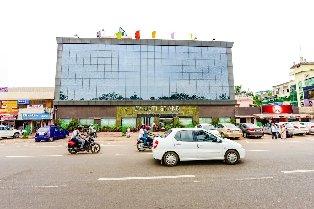 Фото Hotel Swosti Grand