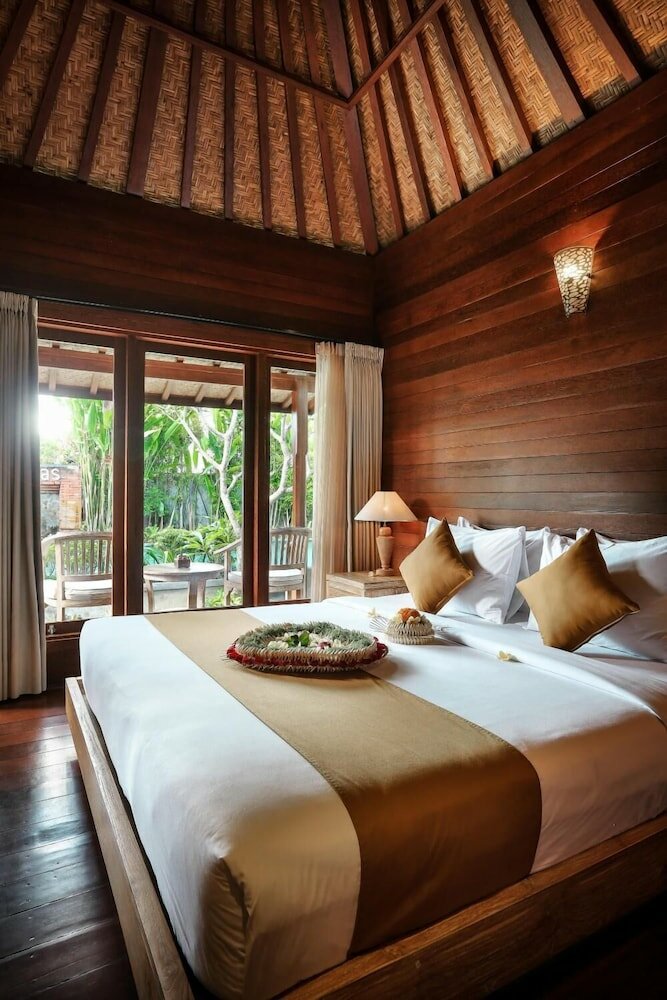 Фото Yana Villas Kemenuh by Pramana Villas