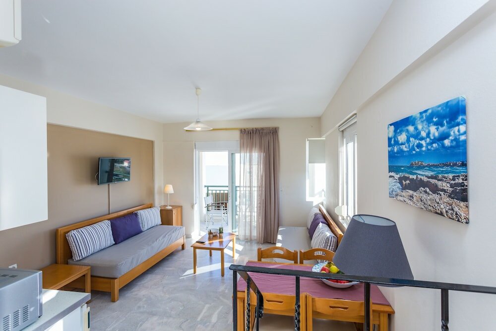 Фото Radamanthy's Hotel Apartments