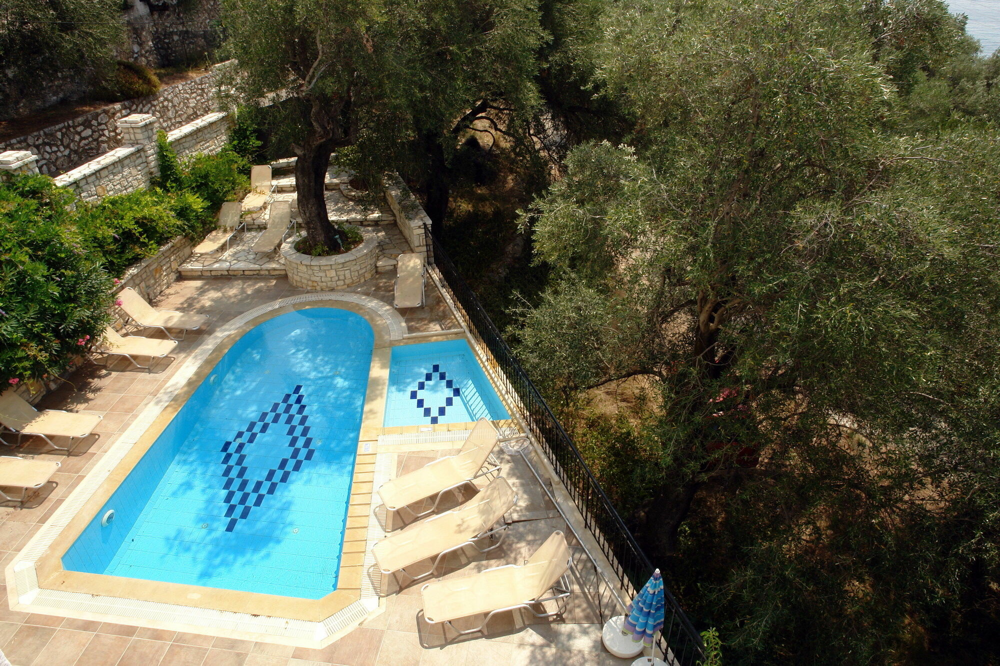 Фото Aphrodite Apartments