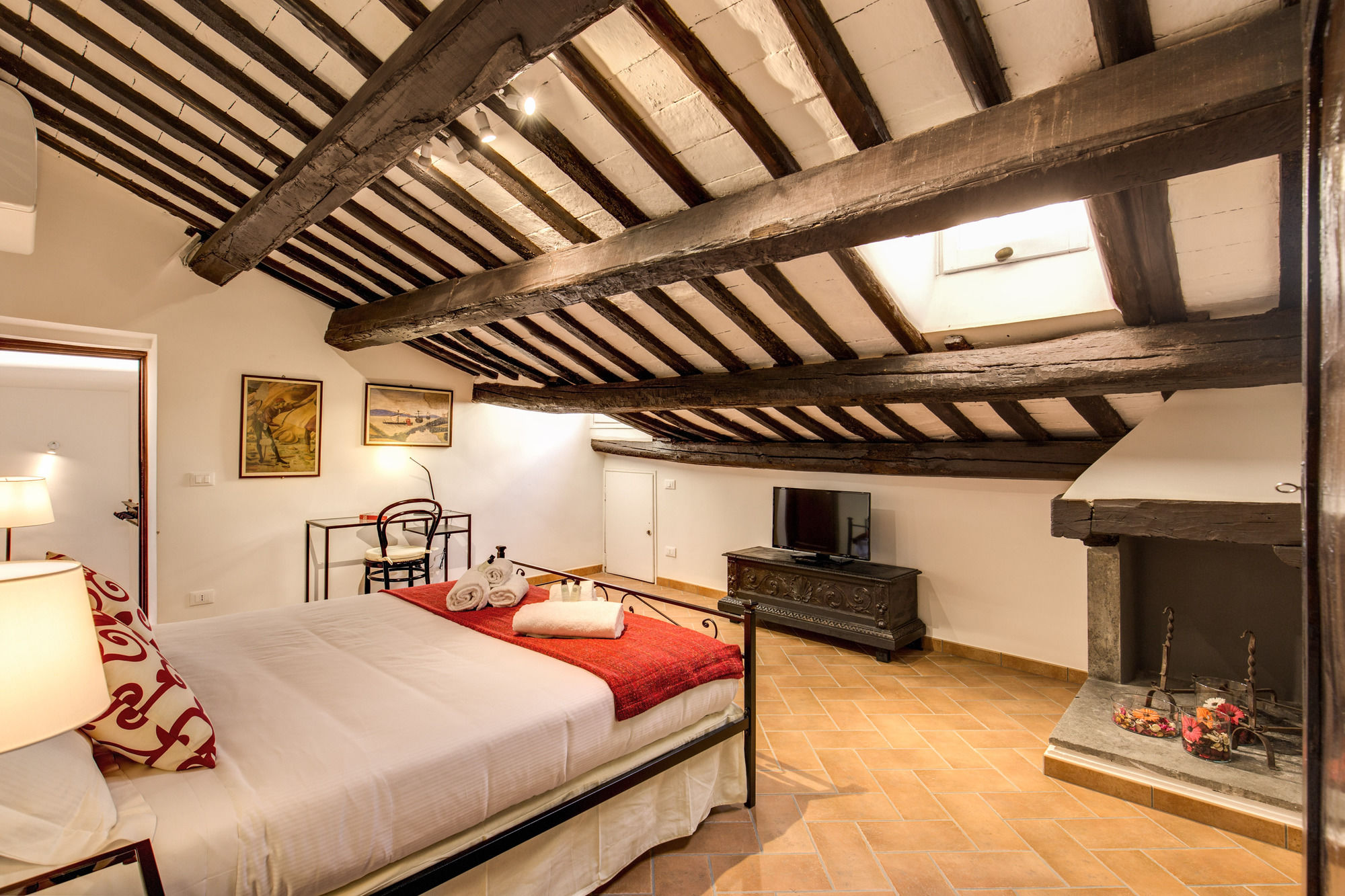 Фото Piccolo Trevi Suites