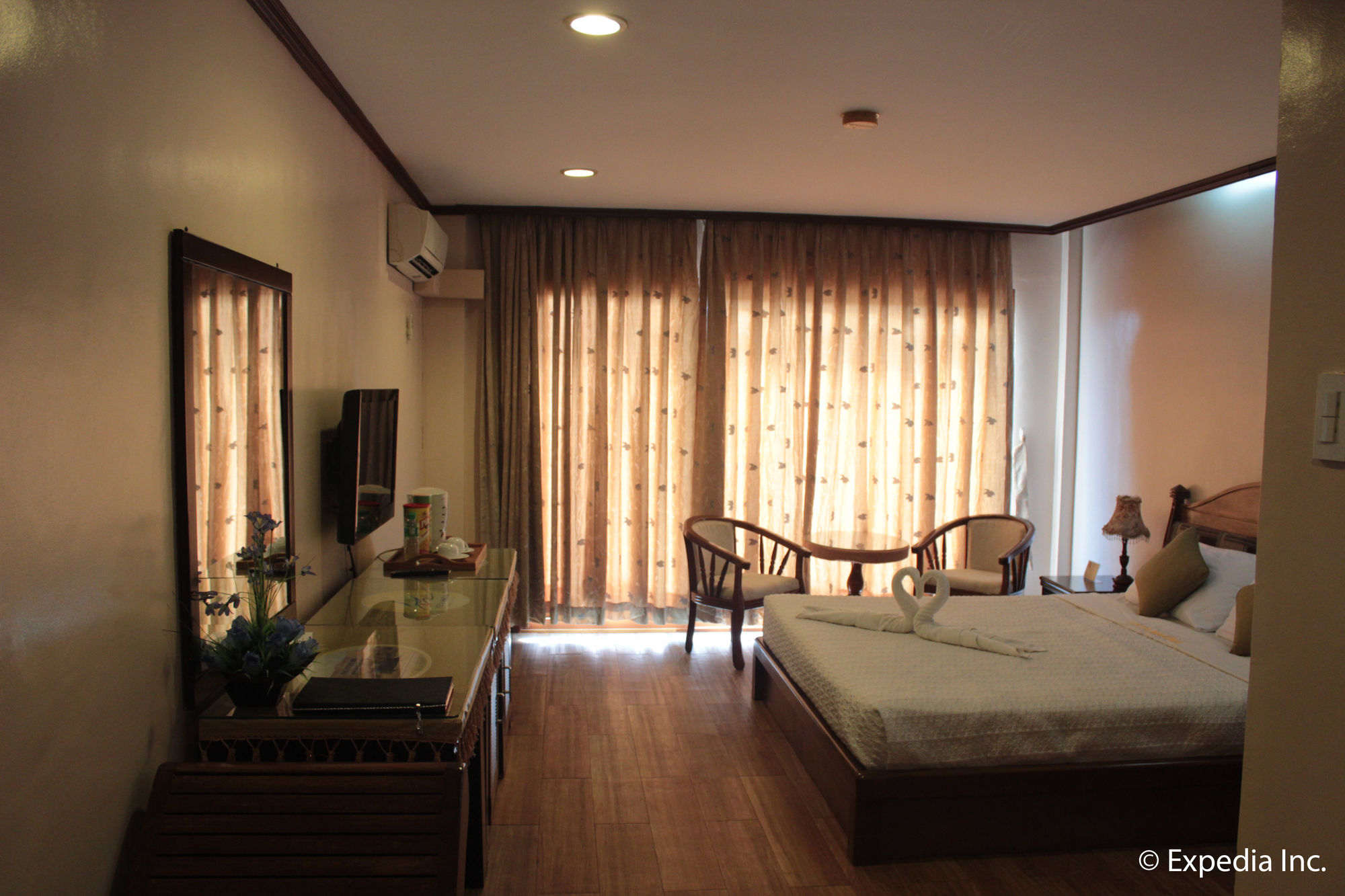 Фото Vista Marina Hotel and Resort