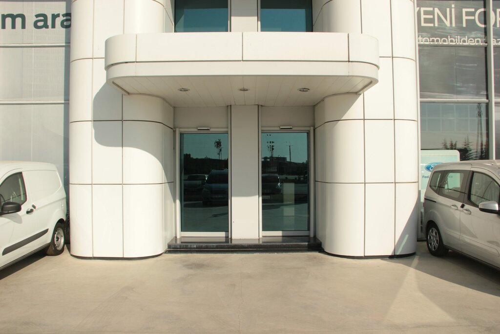 Hardware store Yucepen, Corum, photo