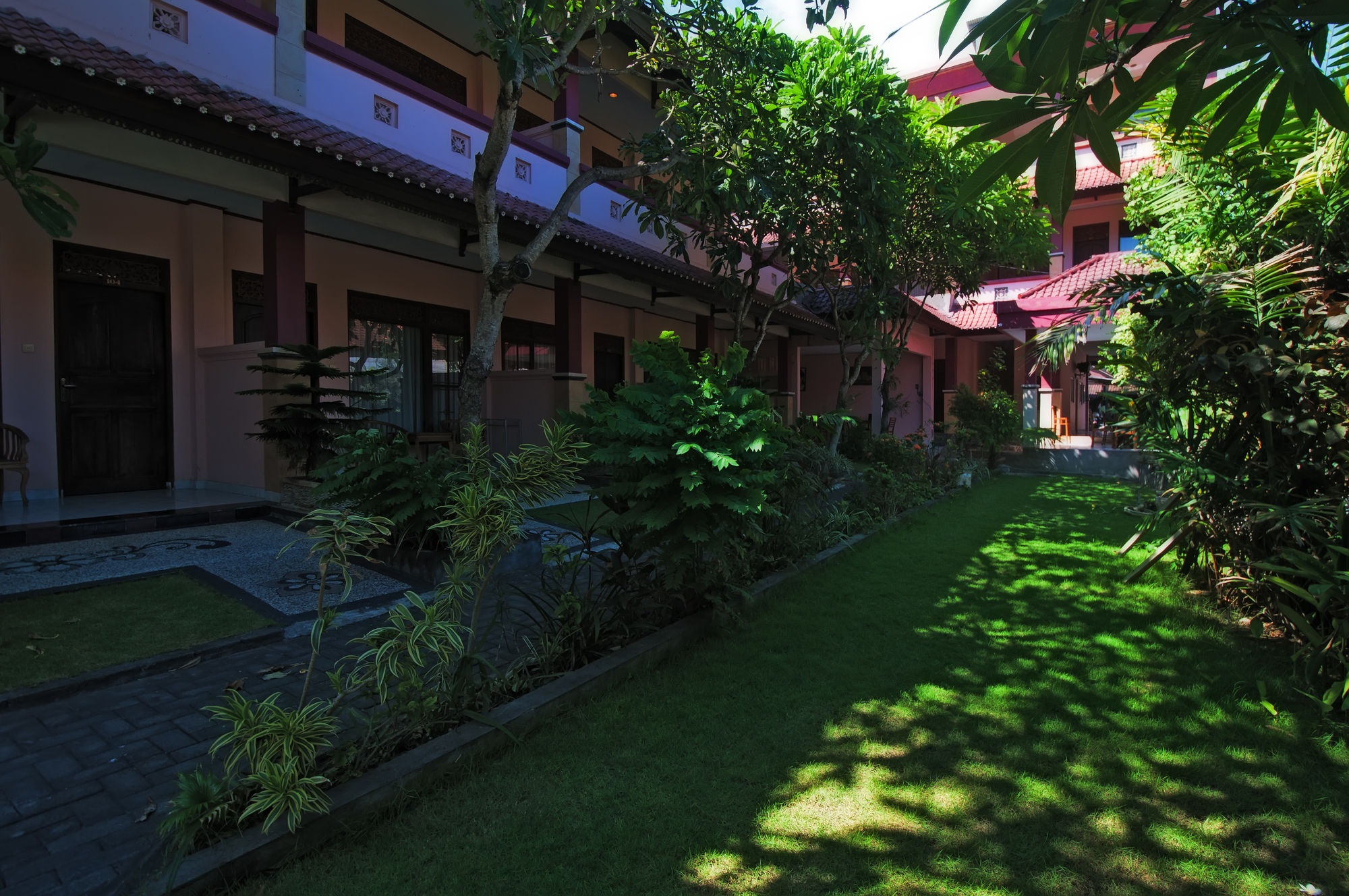 Фото Pesona Beach Inn