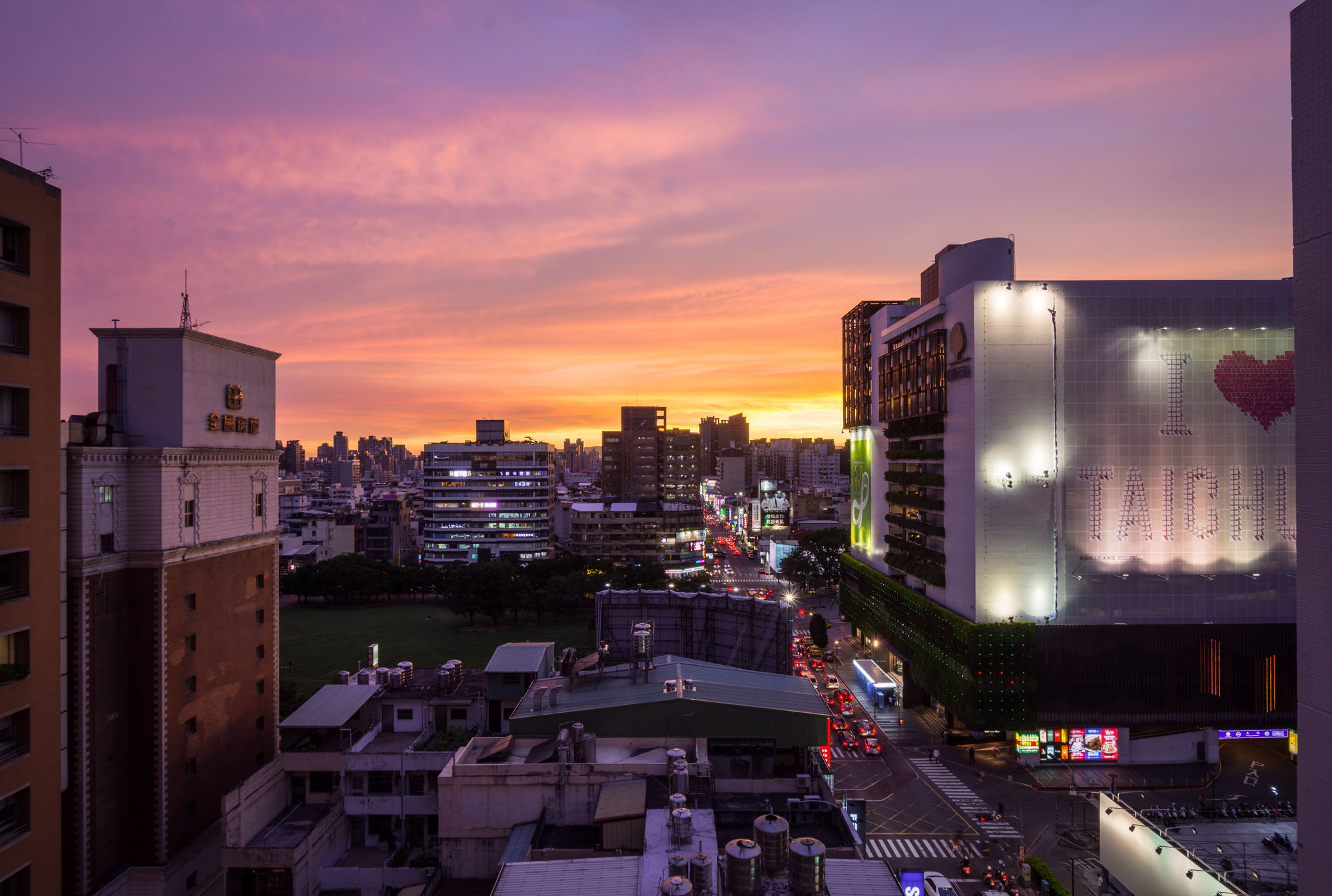 Фото Calligraphy Greenway Hotel