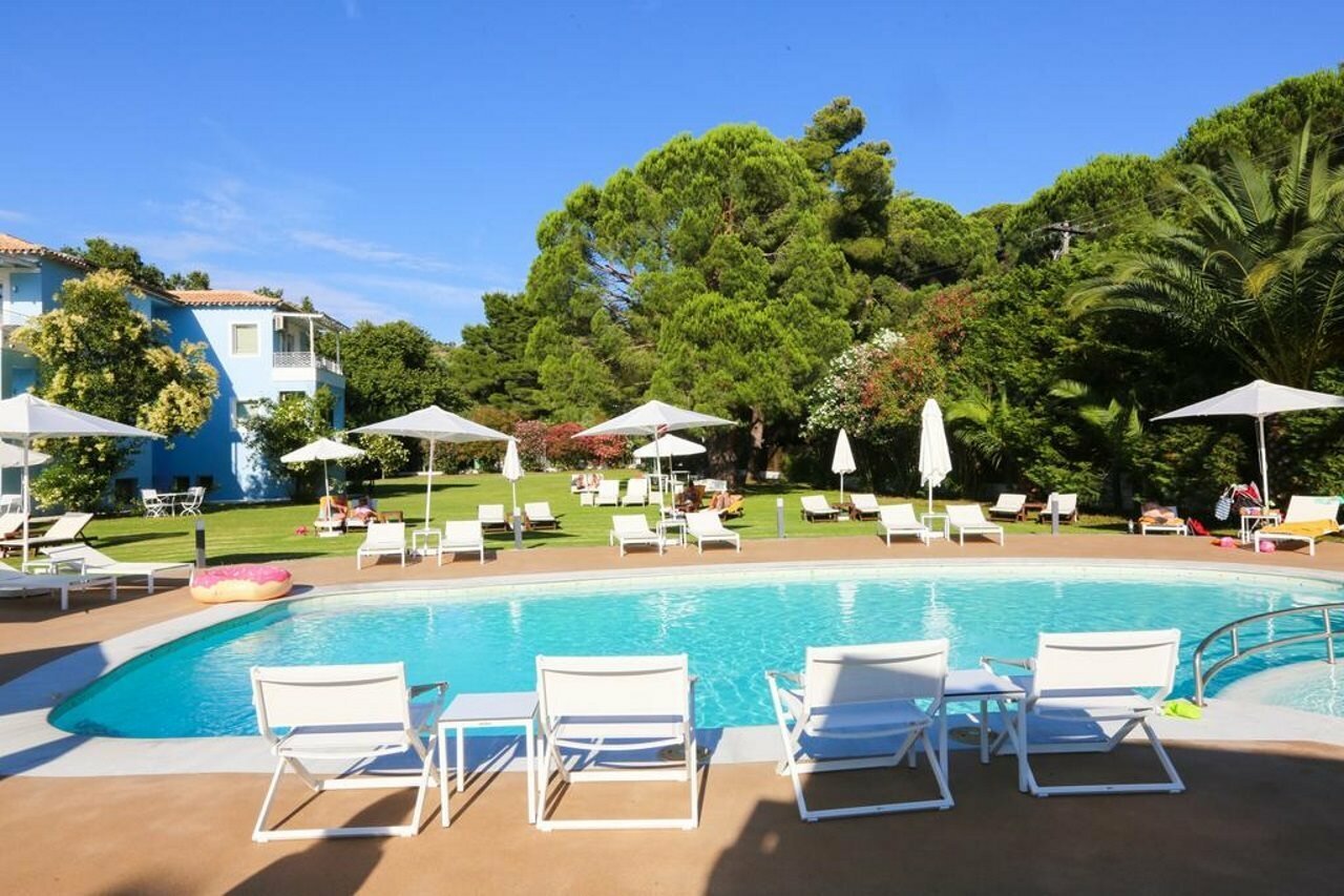 Фото Mandraki Village Boutique Hotel