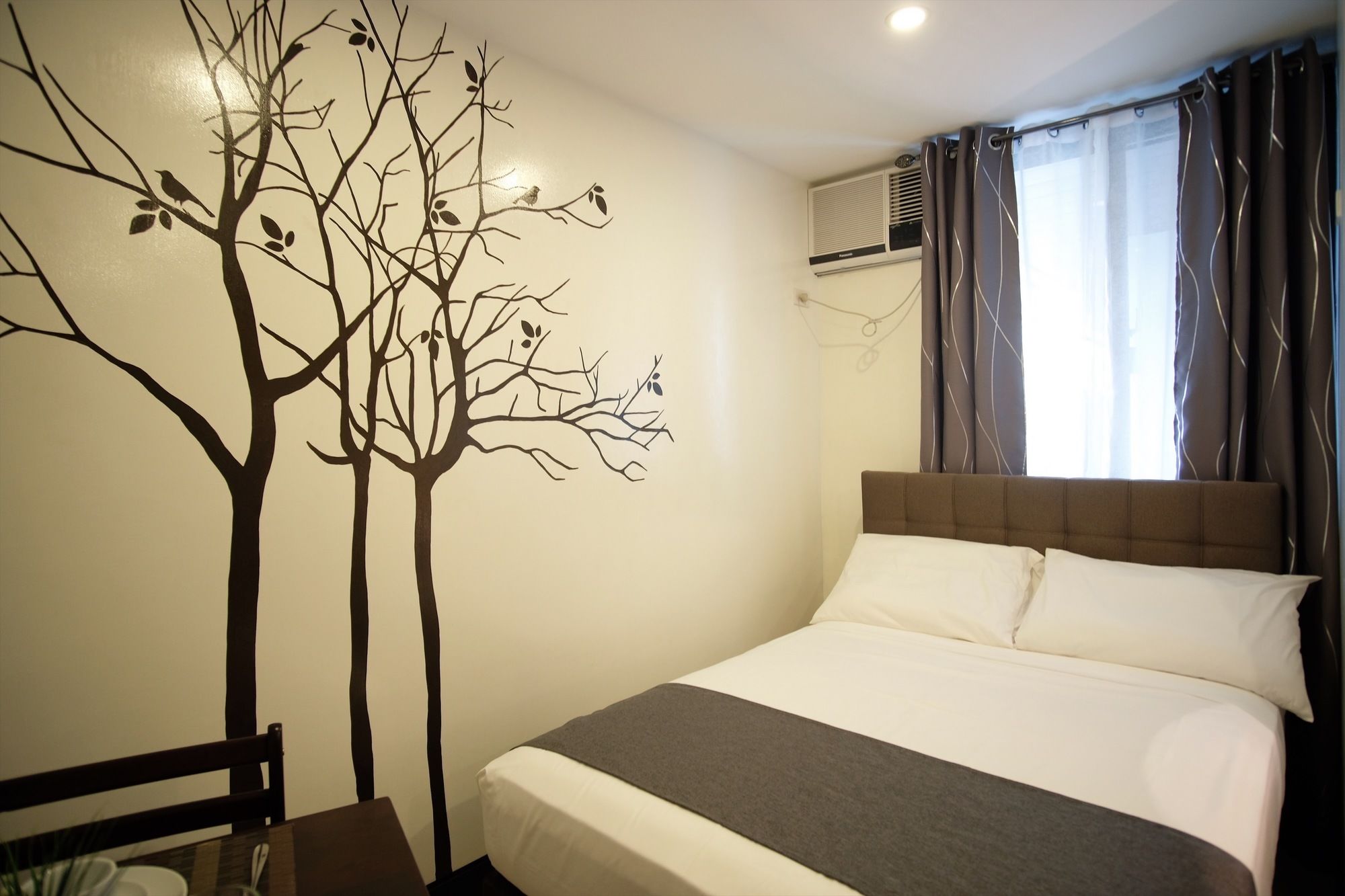 Фото Artemis Place Makati Hotel