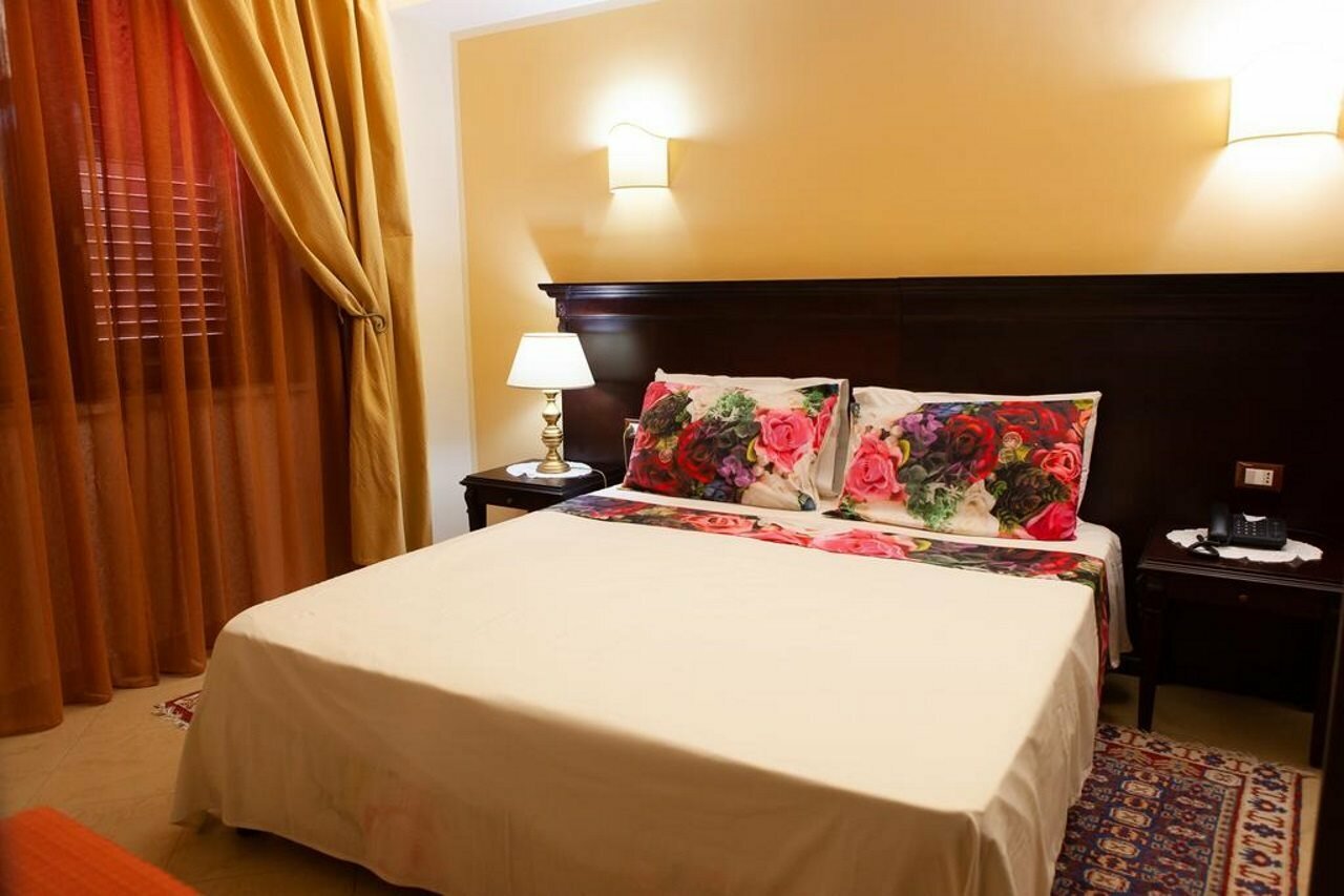 Фото Sammartano Hotel