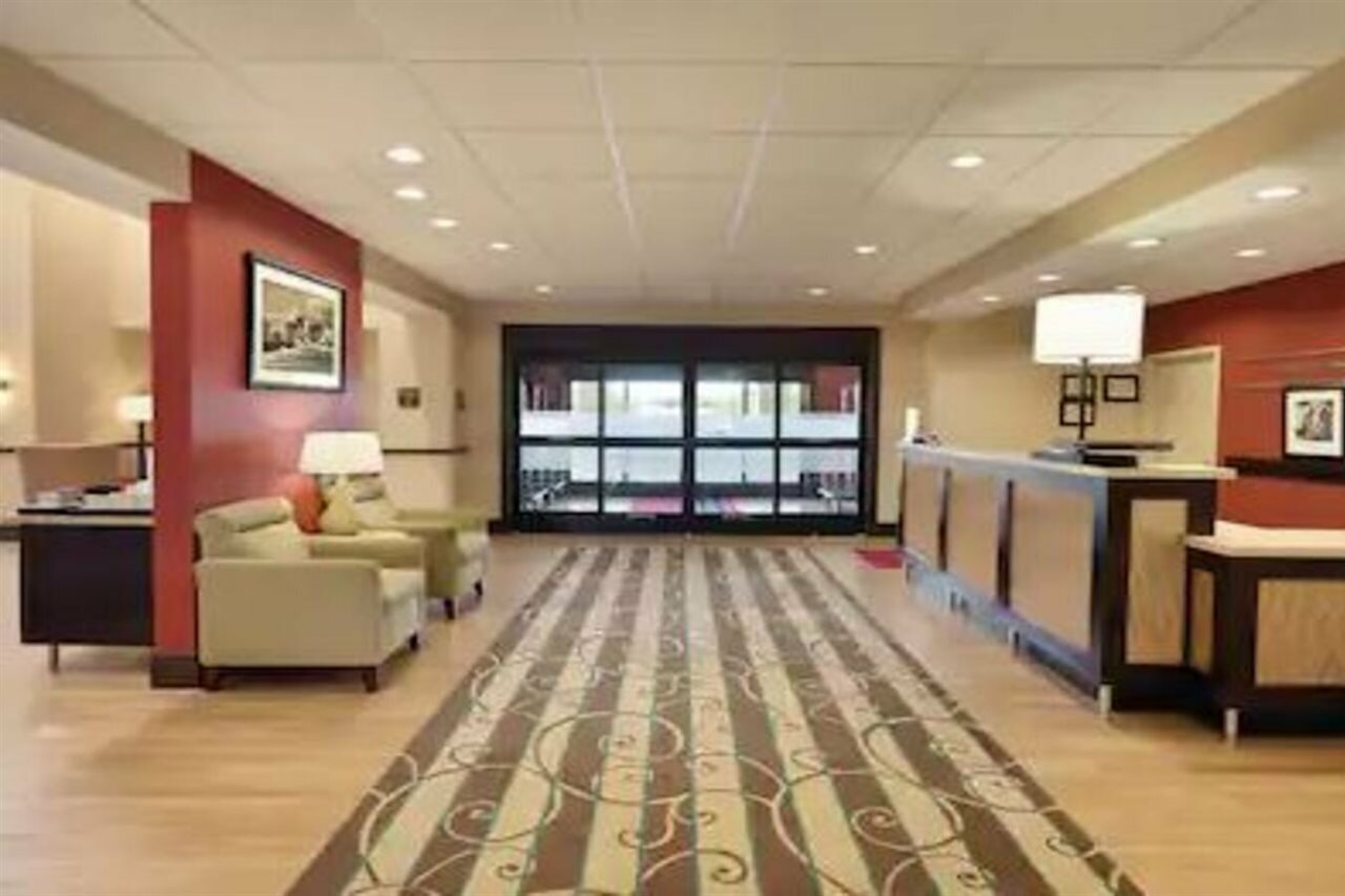 Фото Hampton Inn & Suites Philadelphia Montgomeryville