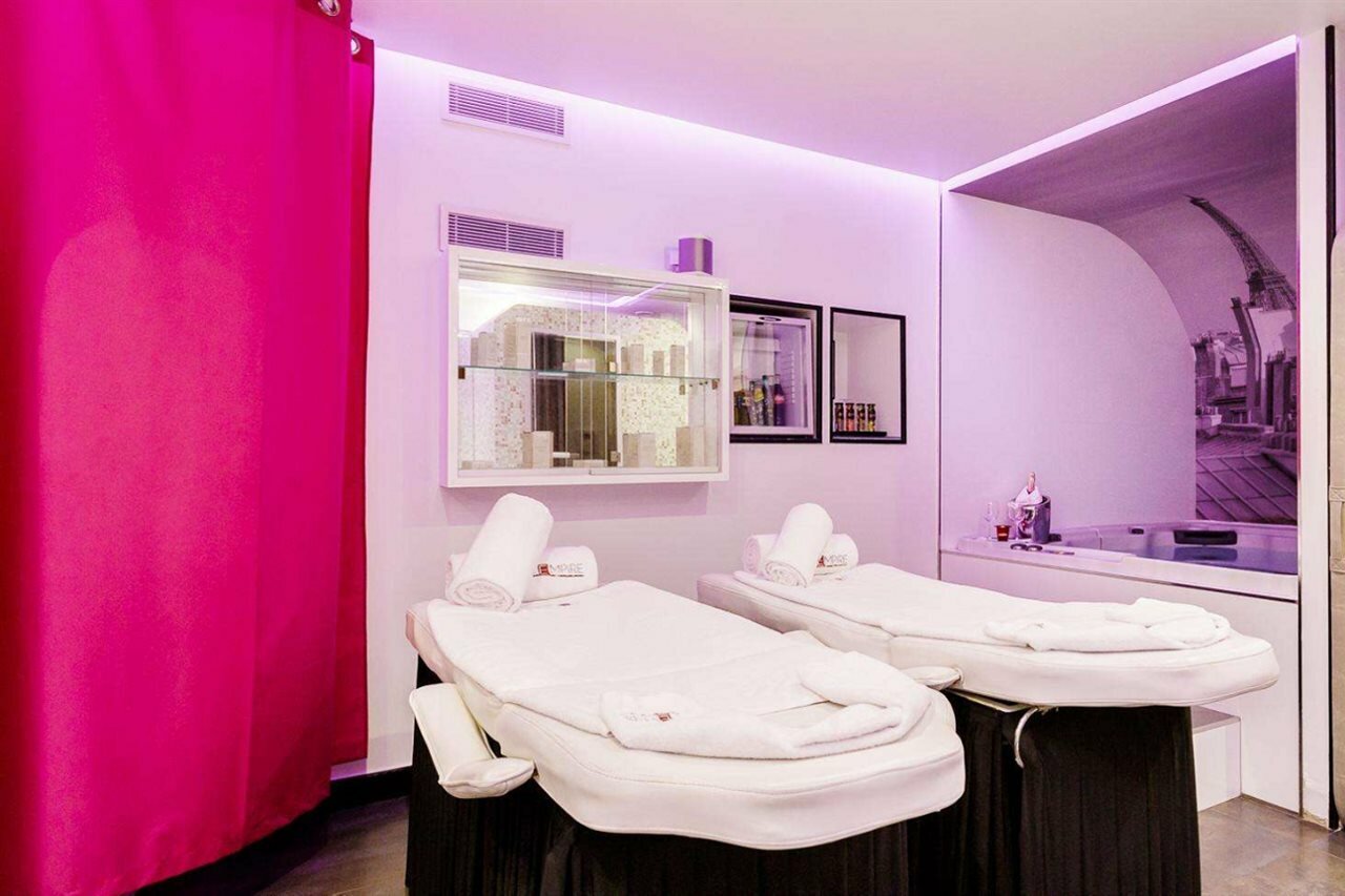 Фото Hôtel L'Empire Paris