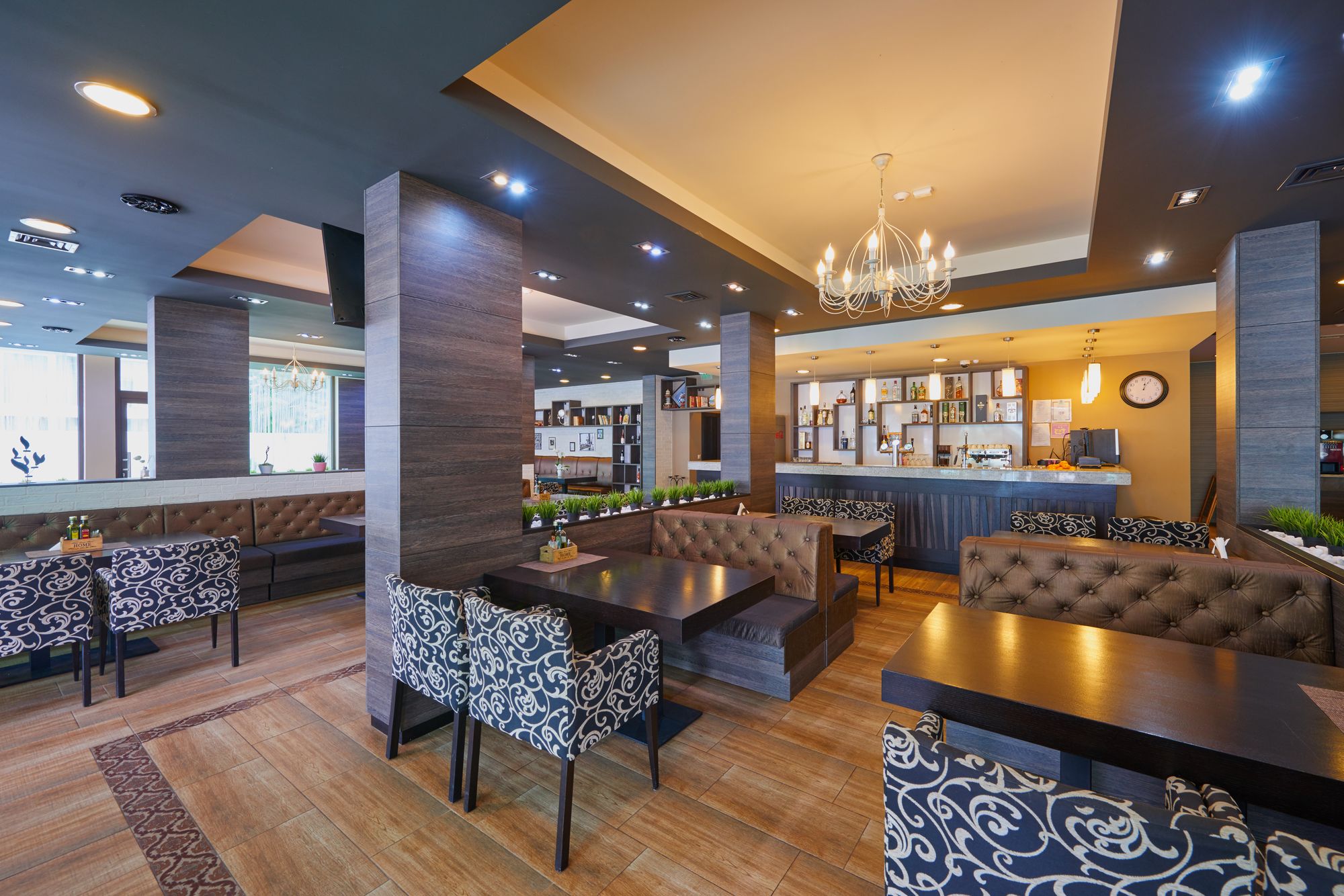 Фото Централ Плаза Поморие