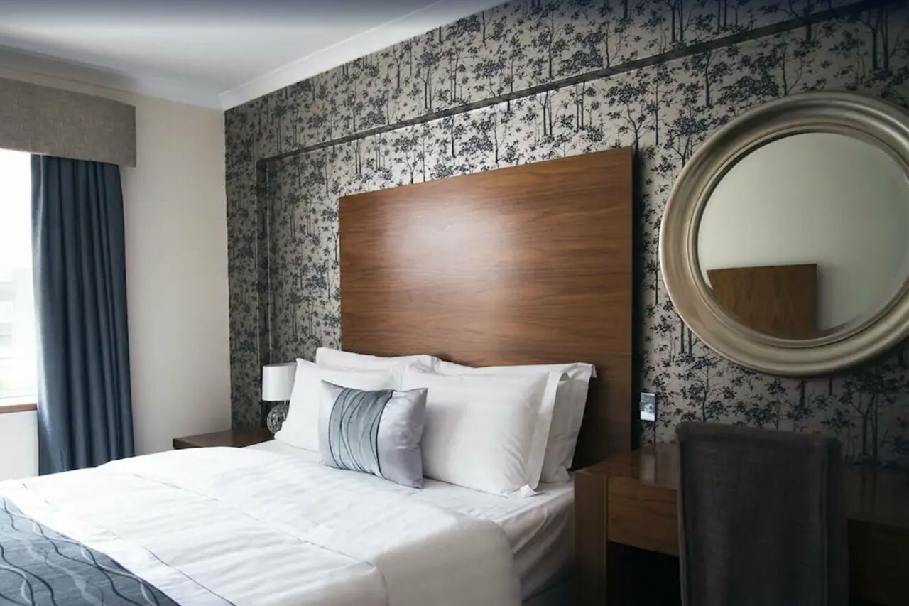 Фото The New London Carlton Hotel & Service Apartments