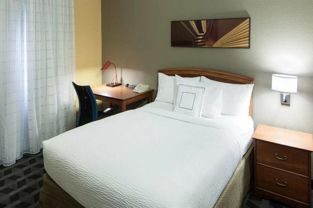 Фото TownePlace Suites by Marriott Dallas Arlington North