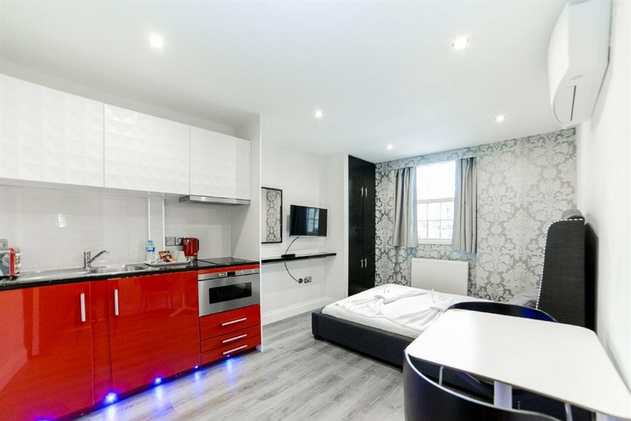Фото Imperial Court Suites