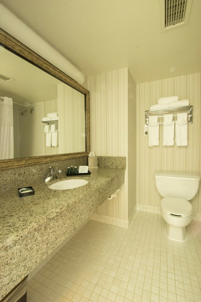 Фото Ramada by Wyndham Northern Grand Hotel & Conference Centre