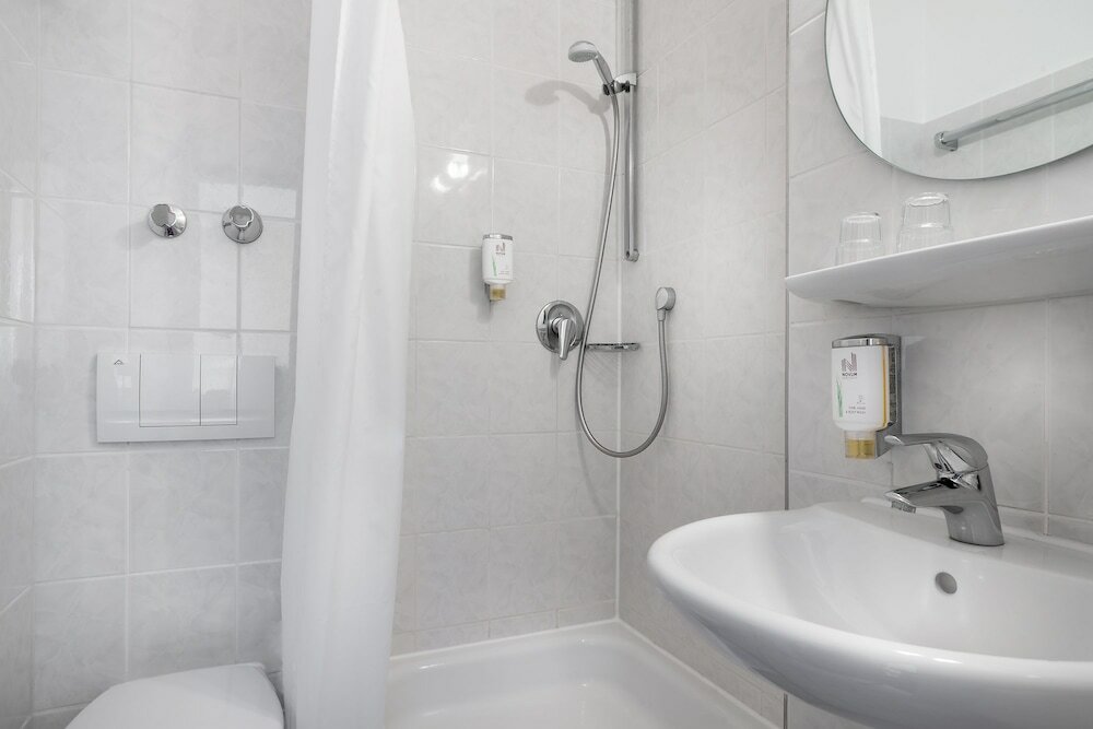 Фото Hotel Leonet