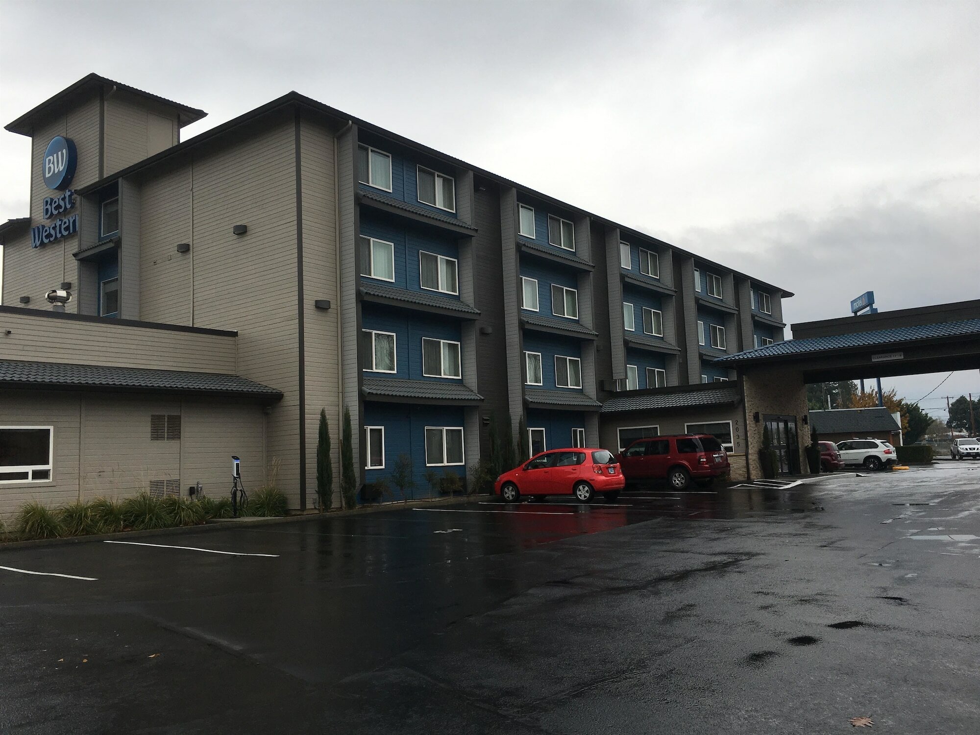 Фото Best Western McMinnville Inn