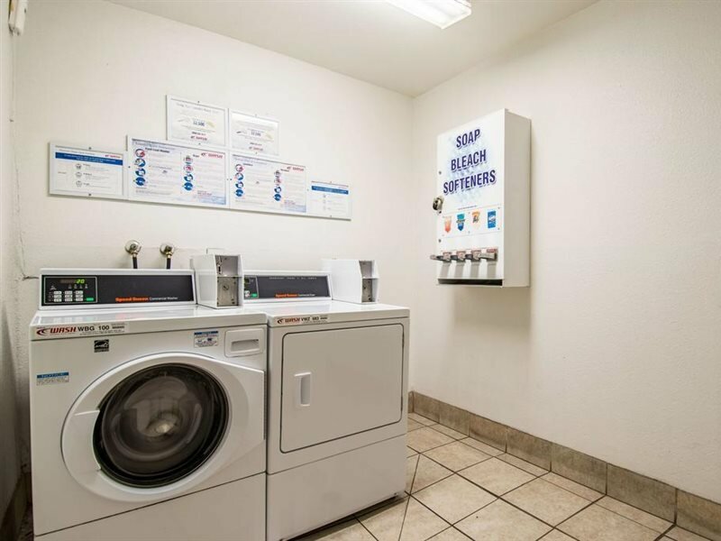 Фото Studio 6 Cypress, Ca