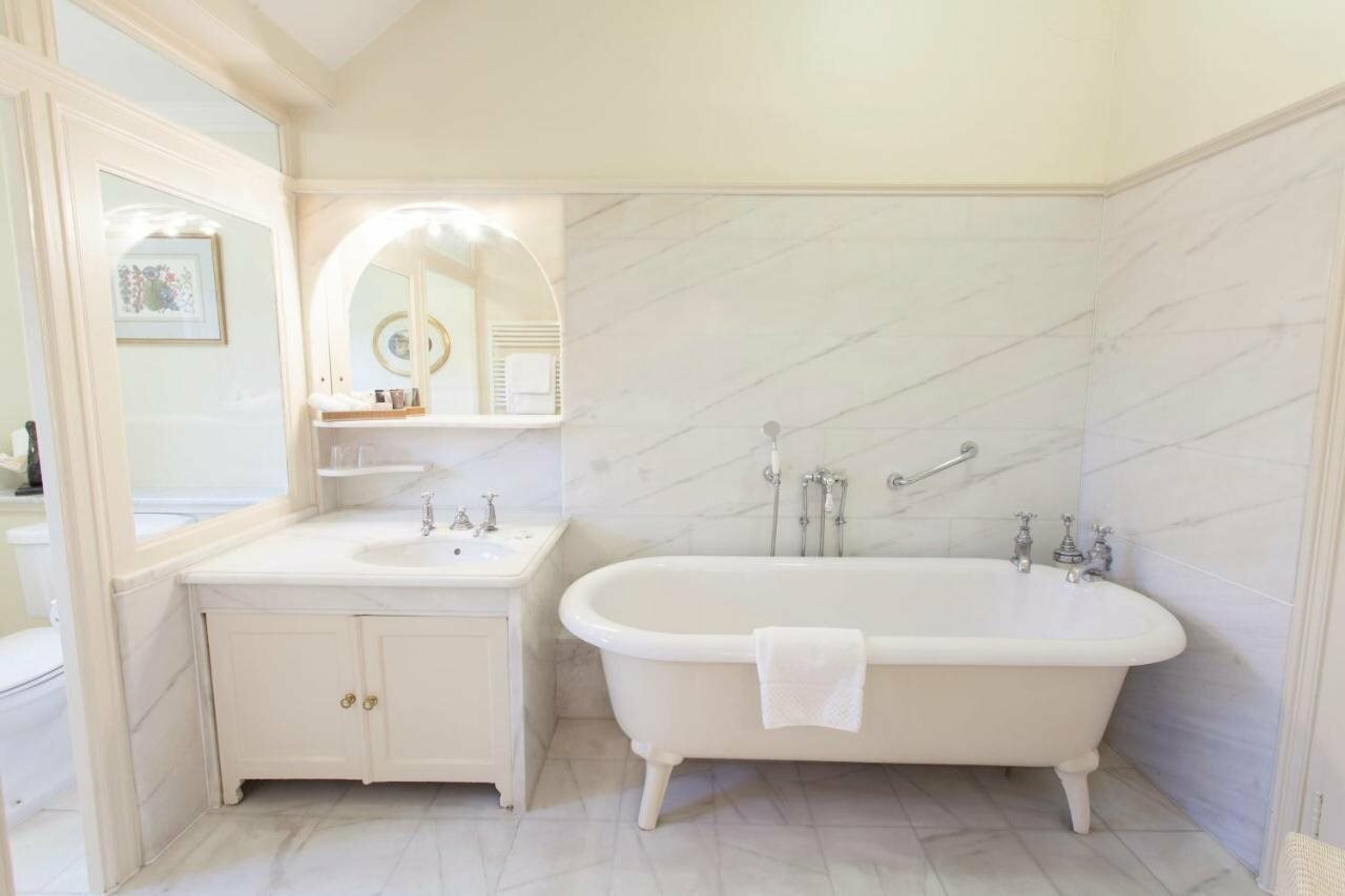 Фото Warren House