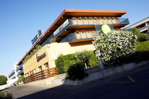 Гостиница Hotel Campanile Nimes Centre - Mas Carbonnel в Ниме