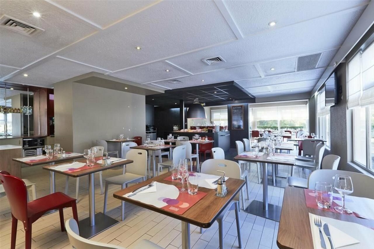 Фото Campanile Lyon Nord