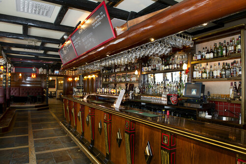 Гостиница Hotel Bishops Arms, Köping