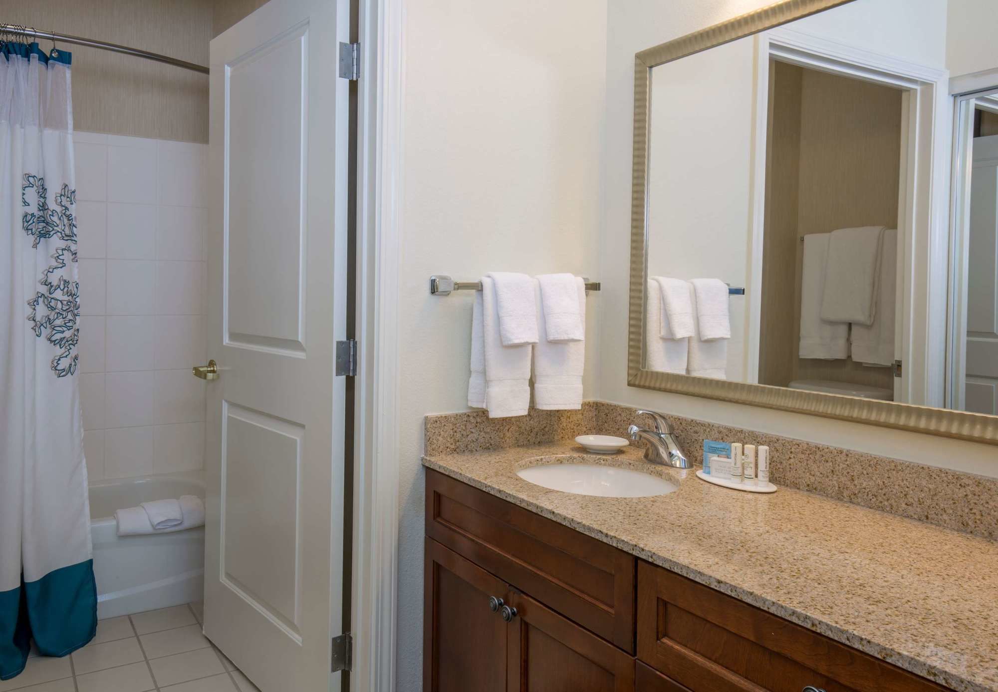 Фото Residence Inn by Marriott Boise West