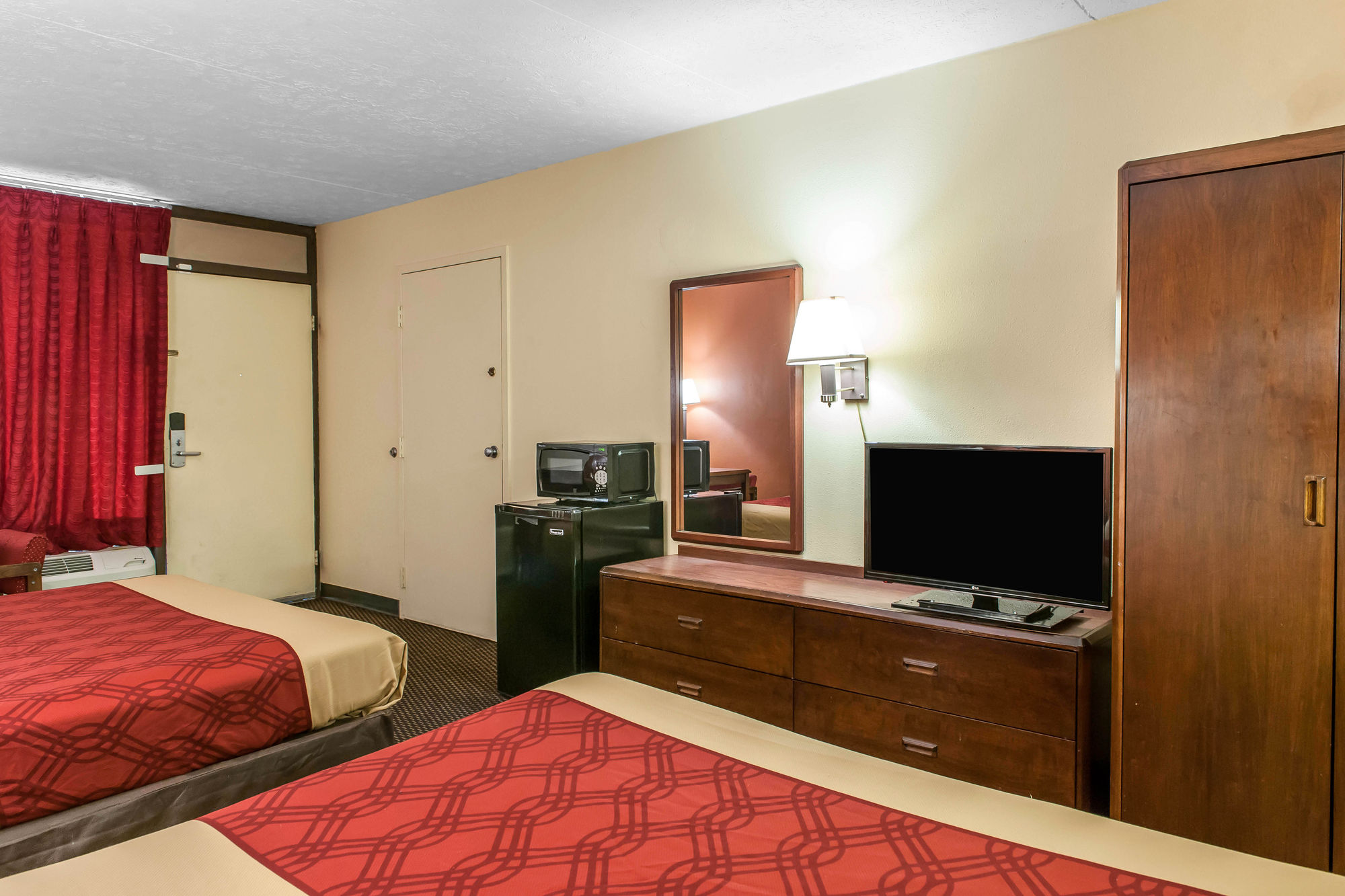 Фото Econo Lodge Seymour
