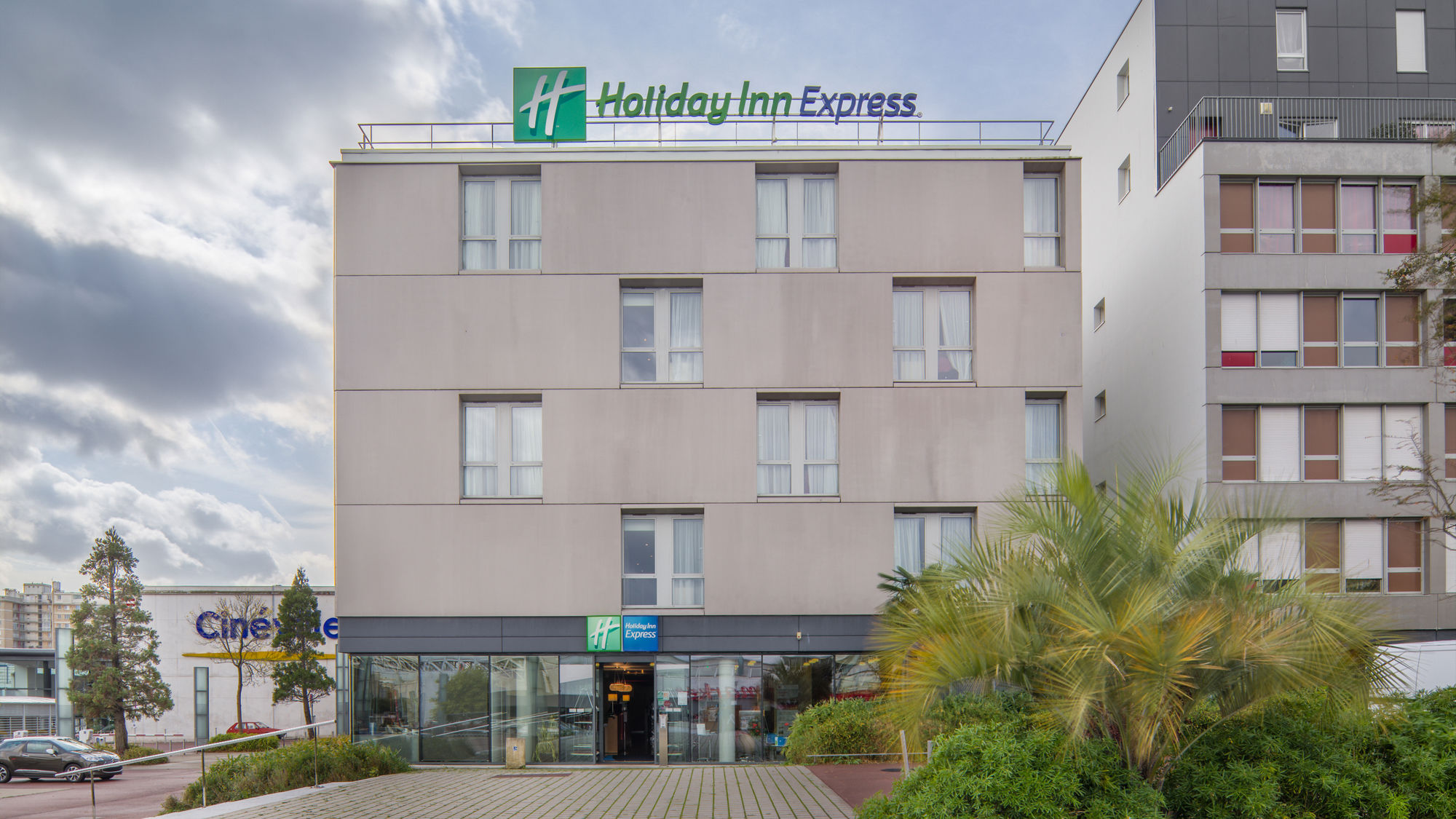 Фото Holiday Inn Express Saint-Nazaire