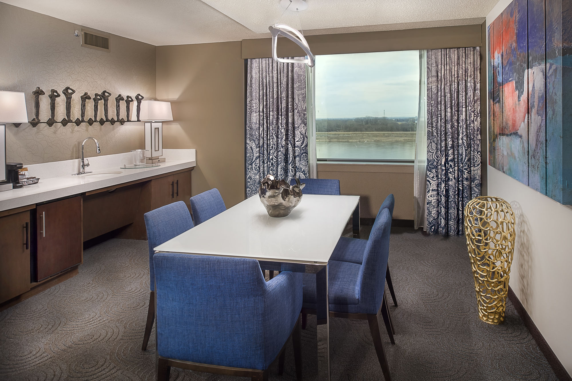 Фото HoteLumiere at the Arch