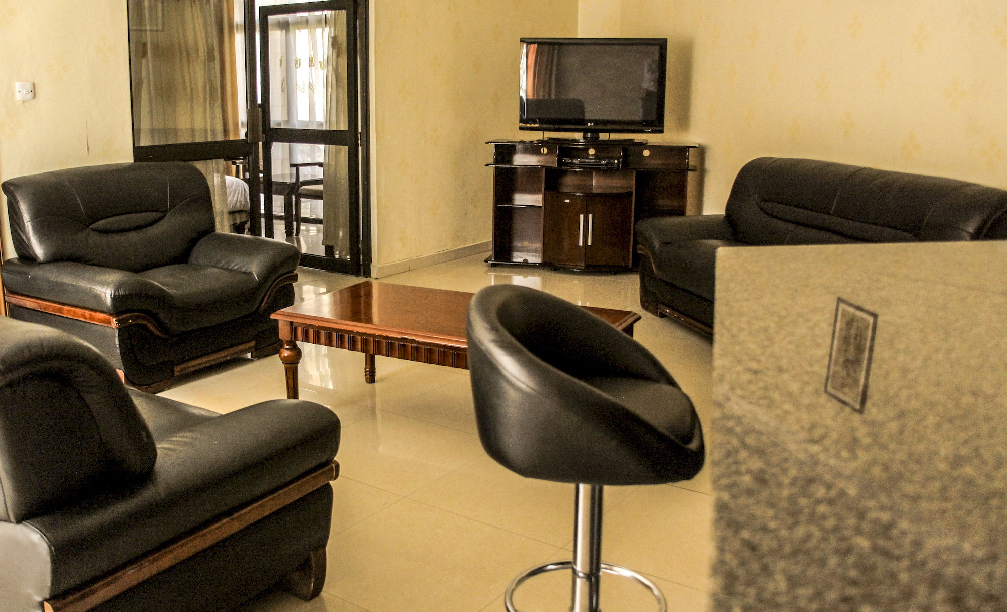 Фото Mika Hotel, Kabulonga