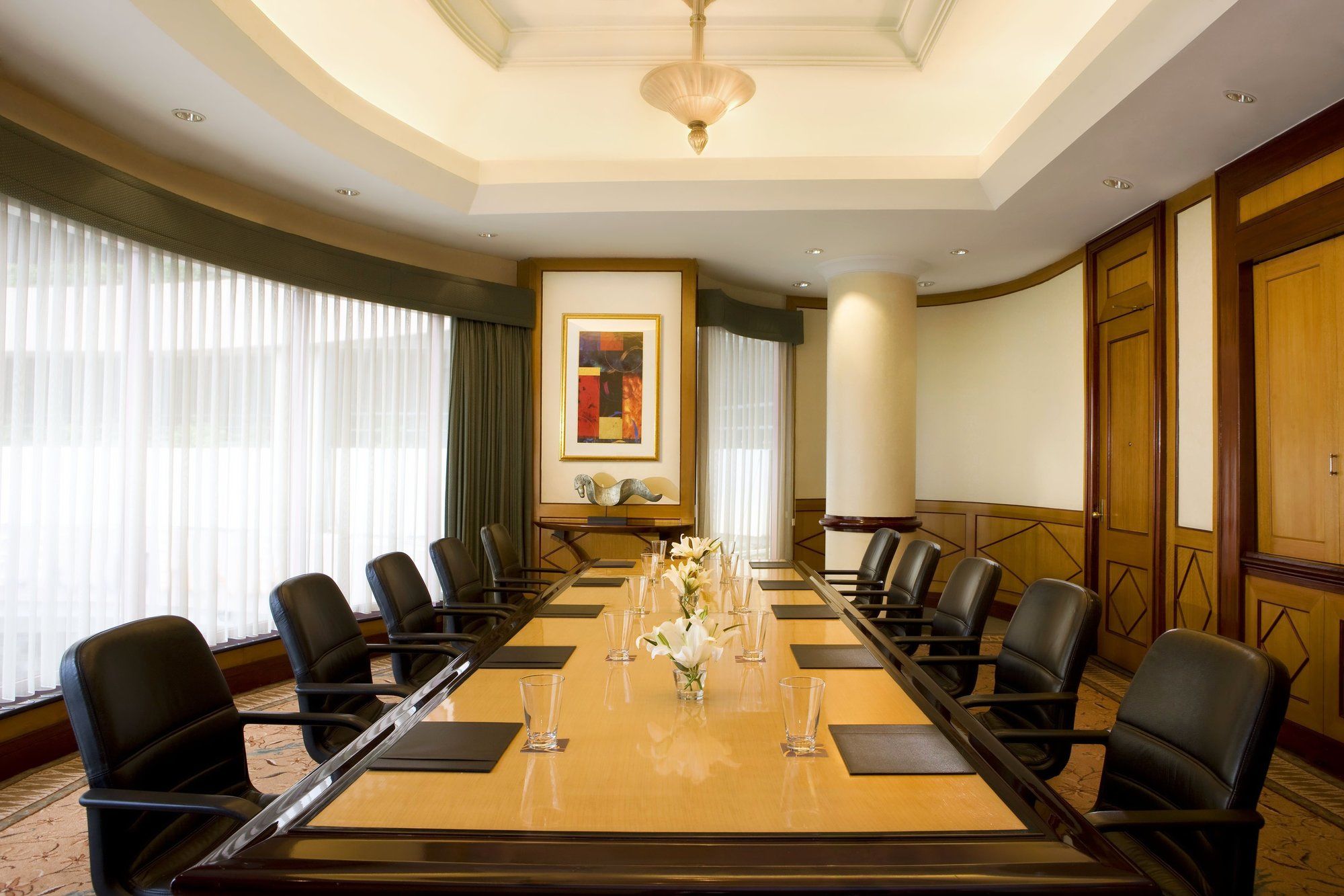 Фото Sheraton Surabaya Hotel and Towers