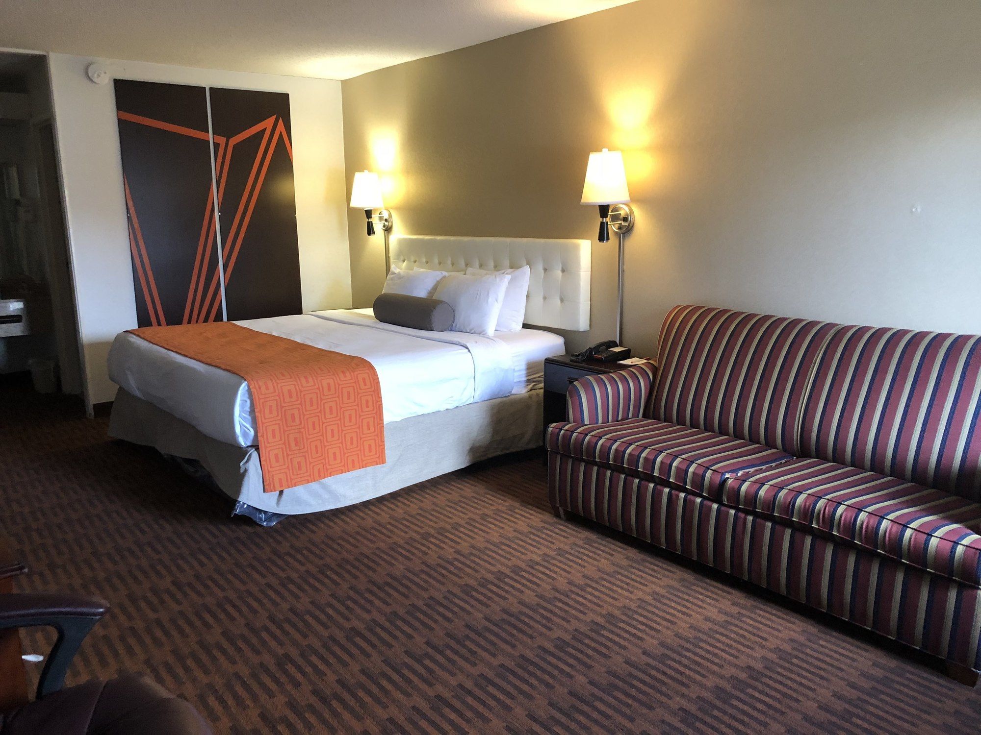 Фото Howard Johnson by Wyndham Albany