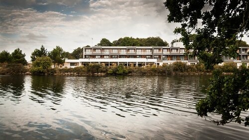 Гостиница Best Western Plus Hotel Les Rives Du Ter в Лорьяне