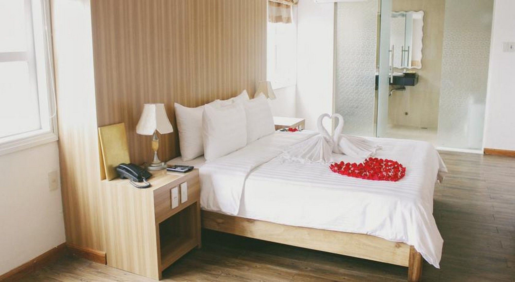 Фото Jasmine Hotel Hue