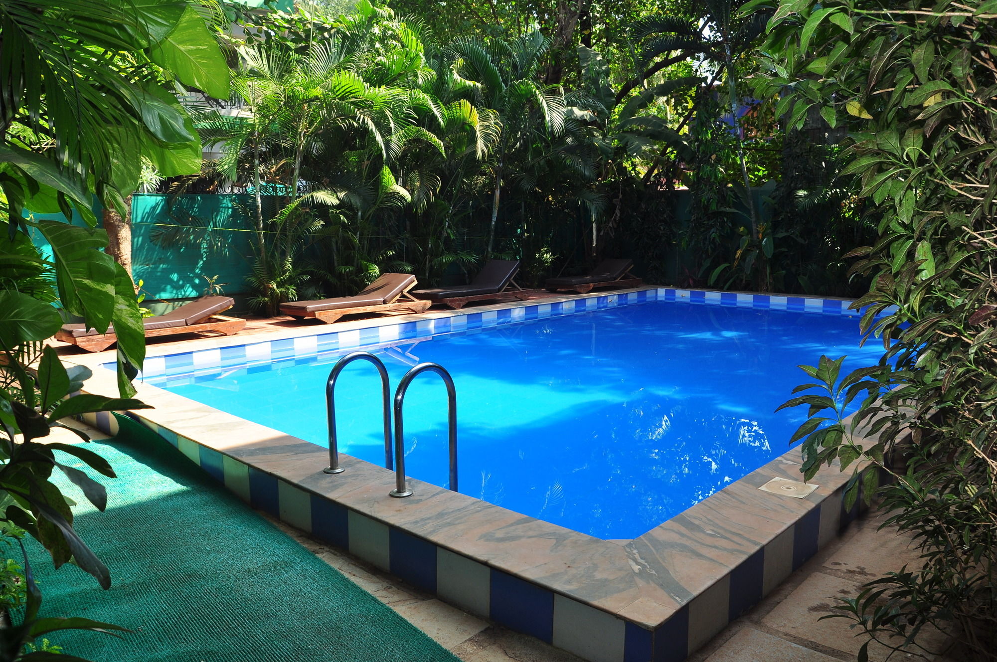 Фото Villa Theresa Beach Resort