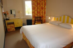 Hôtel Causse Comtal (Occitanie, Aveyron, Arrondissement de Rodez, Route d'Espalion), hotel