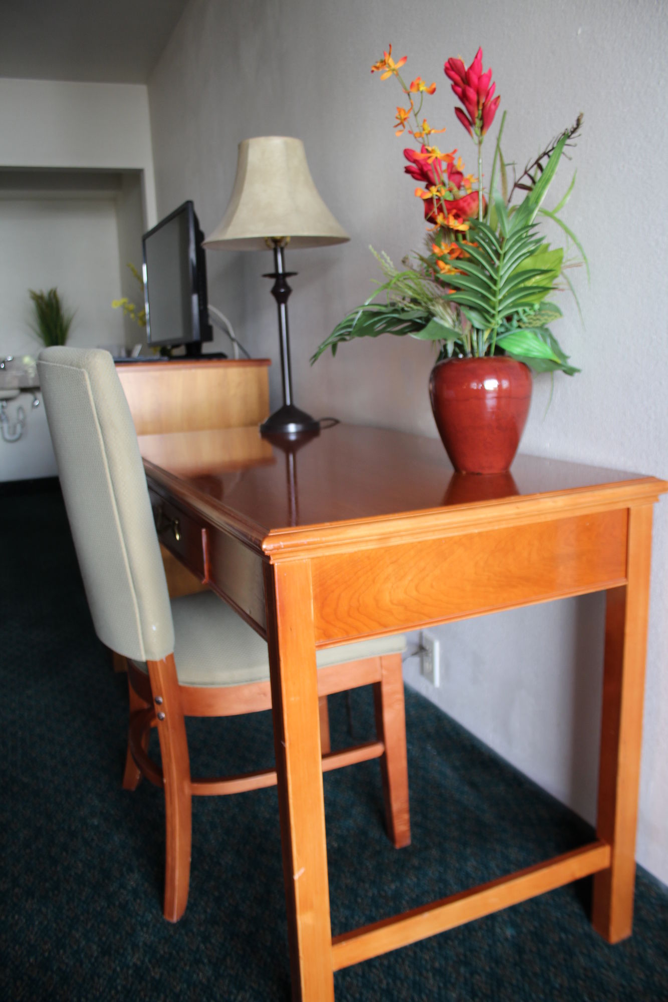 Фото Ramada by Wyndham Kingman