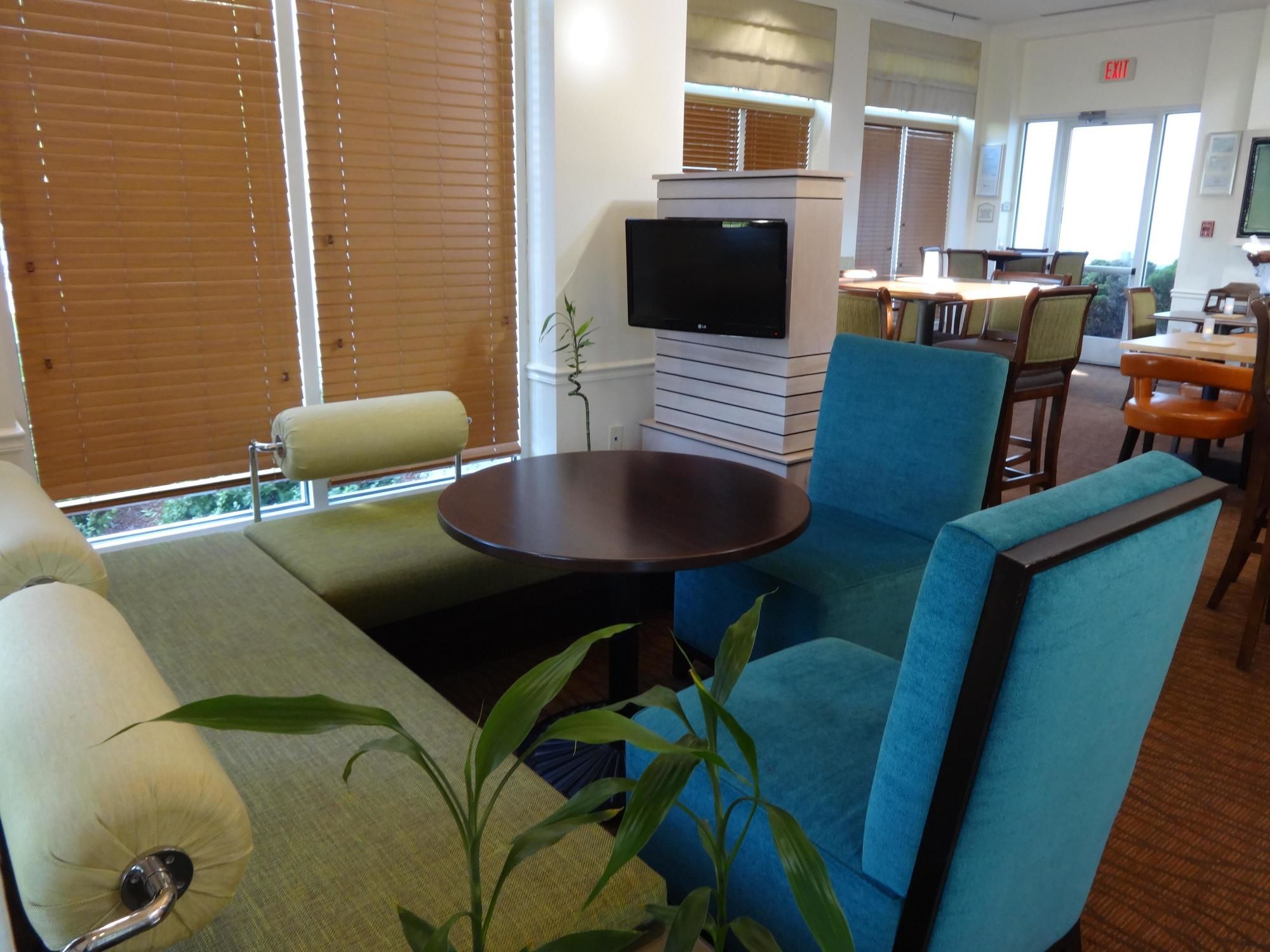 Фото Hilton Garden Inn Cincinnati/Sharonville