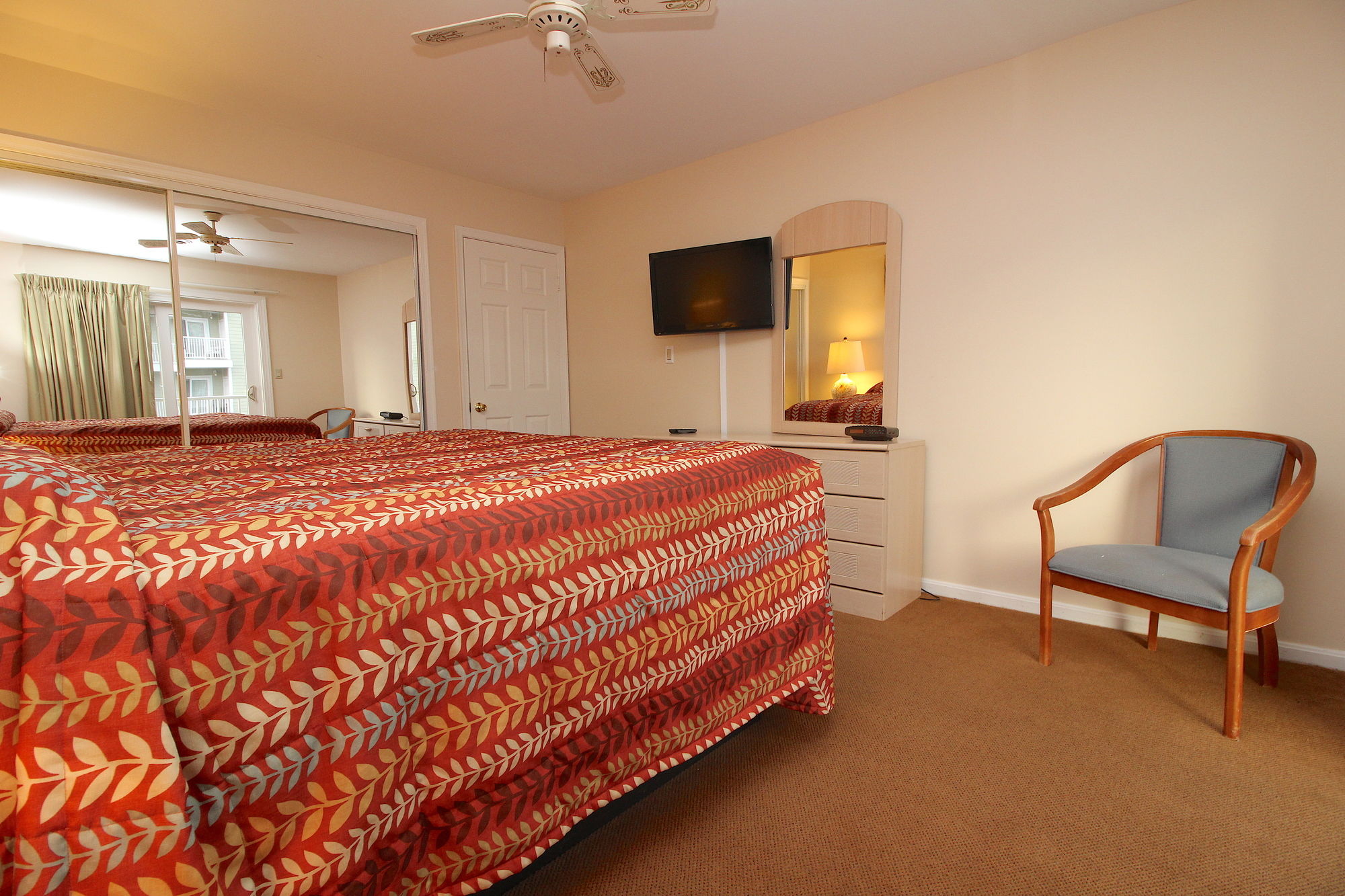 Фото Lucayan Resort by Kees Vacations