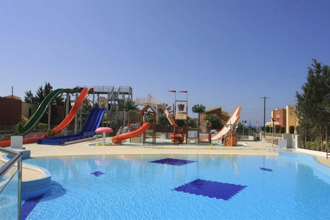 Фото Electra Holiday Village & Water Park