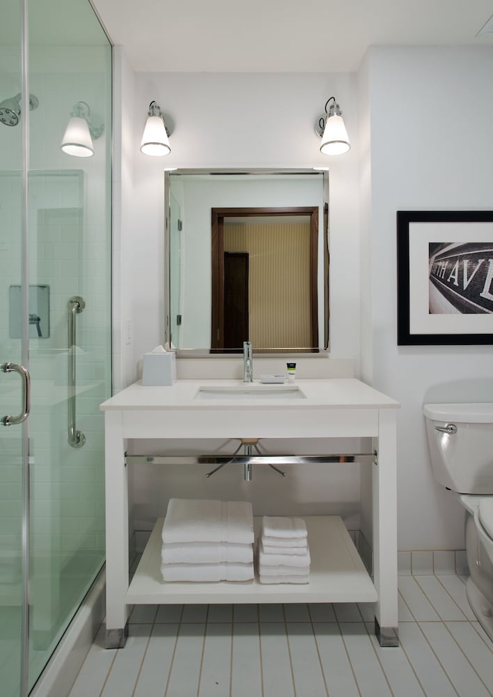 Фото Four Points by Sheraton Moncton