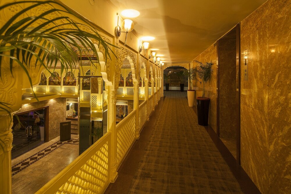 Фото Vesta Maurya Palace