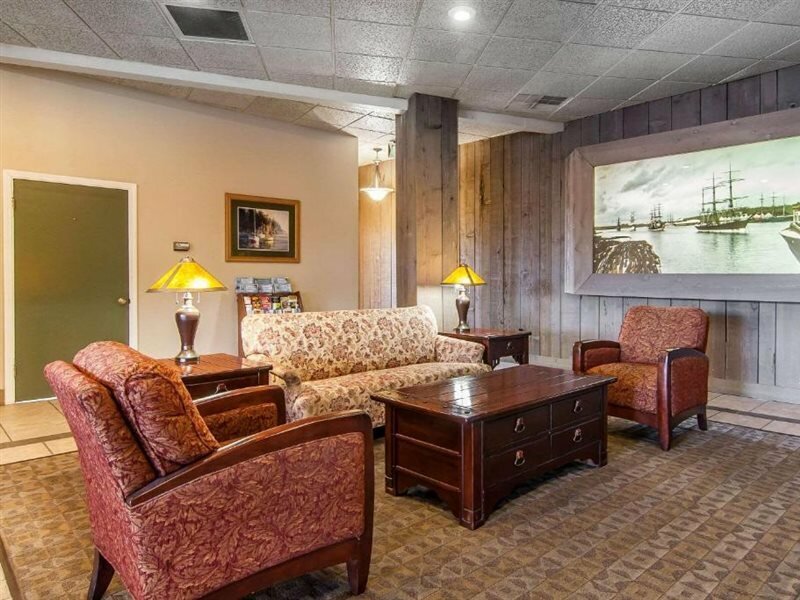 Фото Quality Inn & Suites at Coos Bay