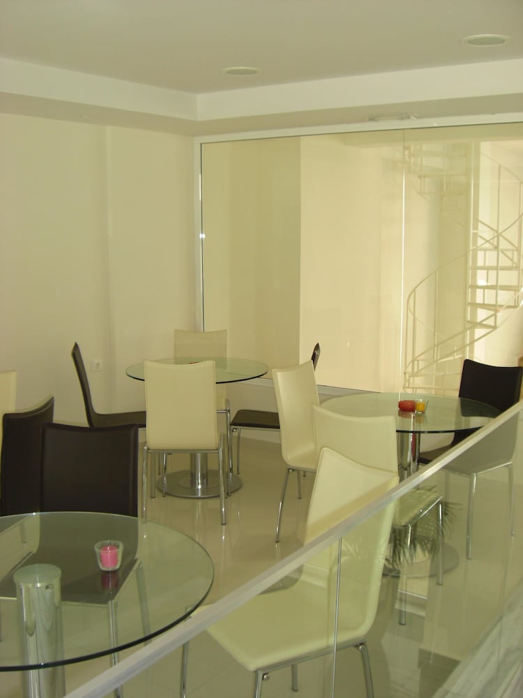 Фото Cosmos Hotel