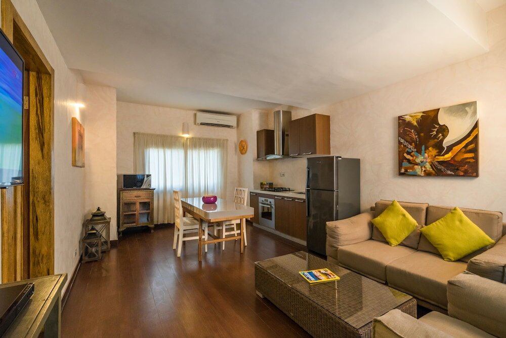 Фото La Villa Boutique Hotel