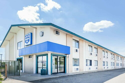 Гостиница Knights Inn Grand Rapids
